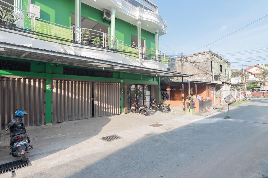 RedDoorz Plus near Siloam Hospital Balikpapan Zewnętrze zdjęcie