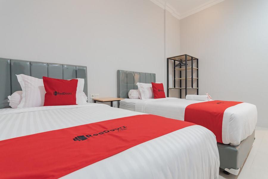 RedDoorz Plus near Siloam Hospital Balikpapan Zewnętrze zdjęcie